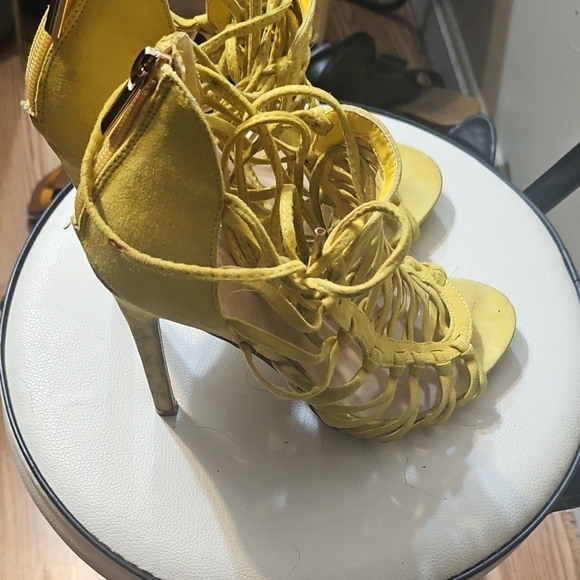 Shoe Dazzle Yellow Gladiator Sandals - Picture 5 of 7
